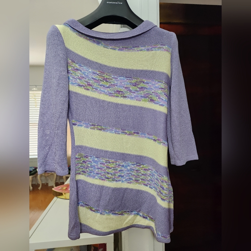 Knit sweater